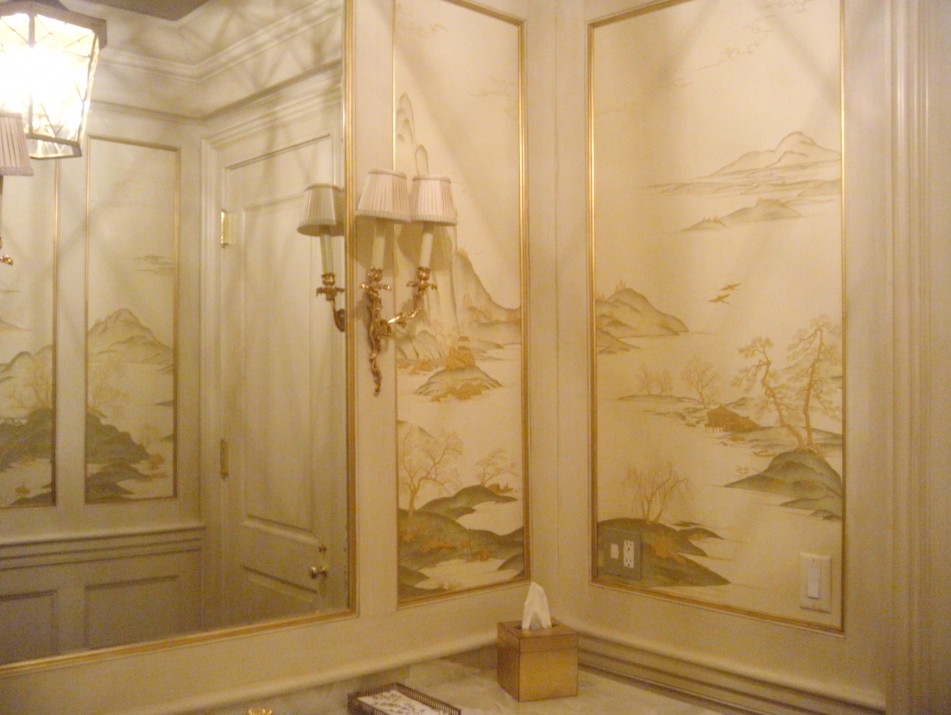 white lacquer mural on site DSCN5659_wpl