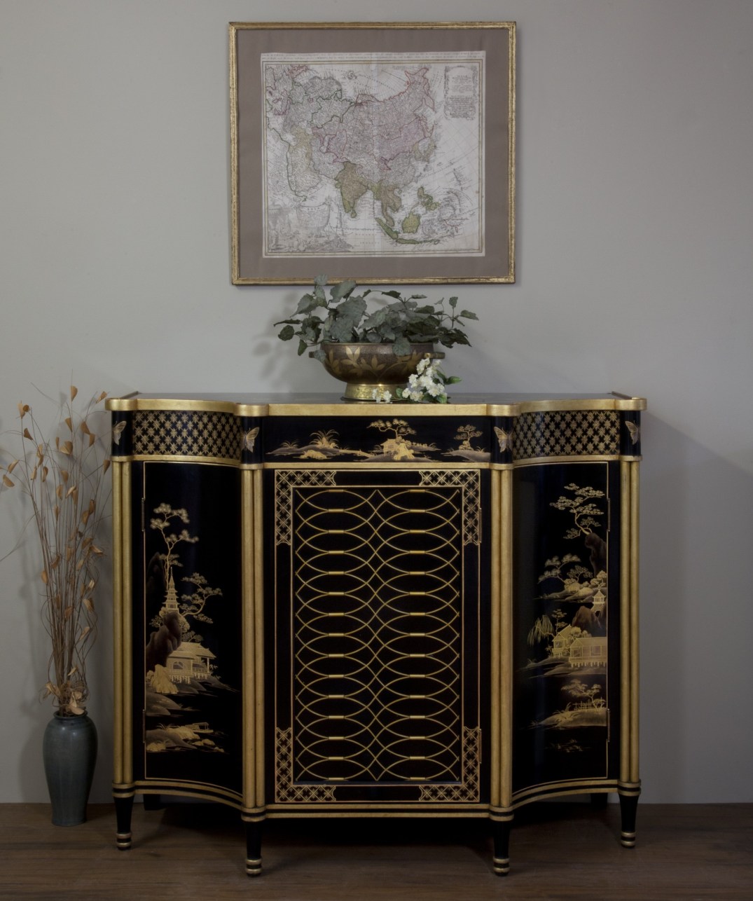 Regency lacquer cabinet 1_8511wpl